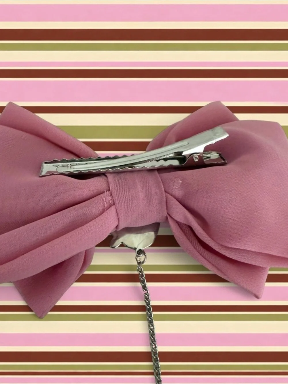 Sanrio Cinnamoroll Hello Kitty Pink bow hair clip with strawberry